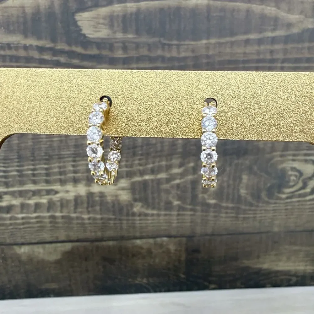 Unbranded sterling silver